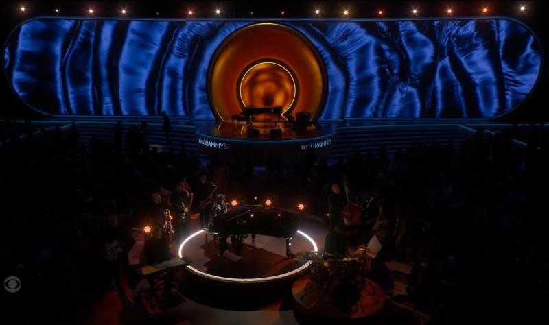 Grammy 2024 — blue and gold circular composition
